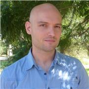 Laureato In Ingegneria E Ricercatore Nel Campo Delle Nanotecnologie Impartisce Lezioni Di Matematica e Fisica